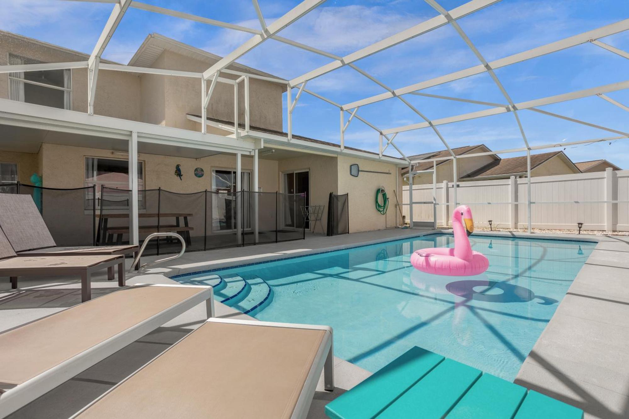 Amazing Blue Private Pool 4br House Near Hébergement de vacances
